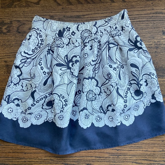 Short floral skirt by See by Chloe - Picture 1 of 3